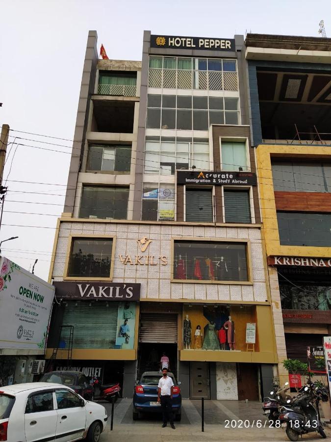 Hotel Pepper Hisar Bagian luar foto