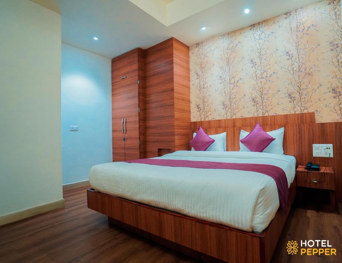Hotel Pepper Hisar Bagian luar foto